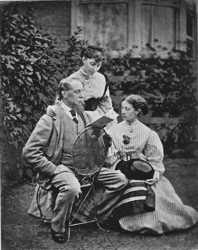 Charles Dickens con due delle sue figlie, c.1865 da English Photographer